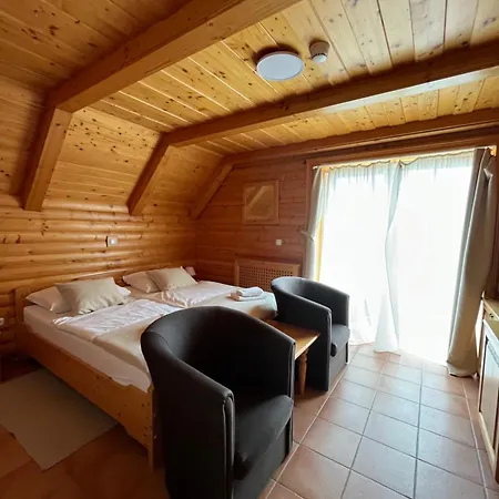 Szálloda Tisa Pohorje