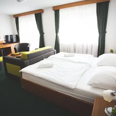 Tisa Pohorje 3* Hočko Pohorje