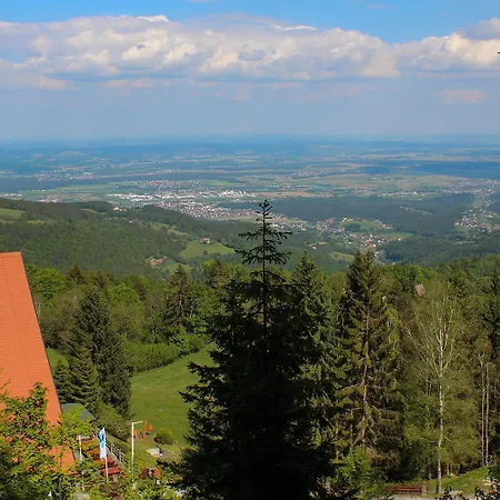 Szálloda Tisa Pohorje